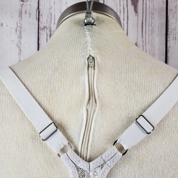 Maidenform Racerback Padded Bra Womens Size 38D Front Closure White - Picture 8 of 10